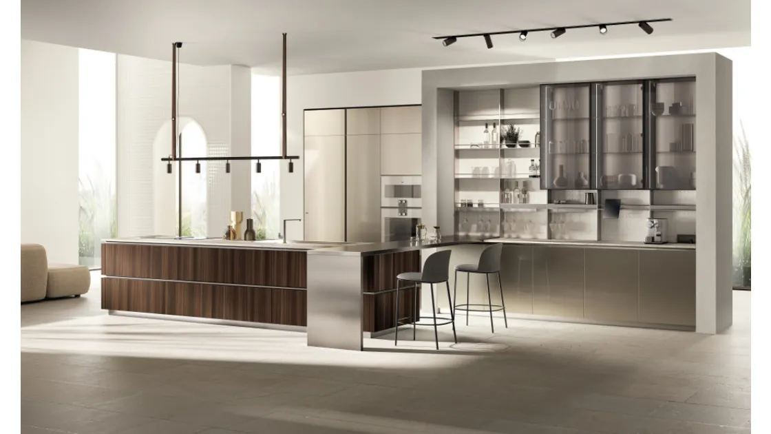 Cucina Moderna Mira 01 in Eucalipto e laccato lucido Perlage di Scavolini